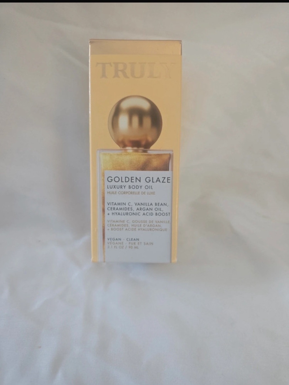 TRULY Luxury Body Oil in Shimmering Gold